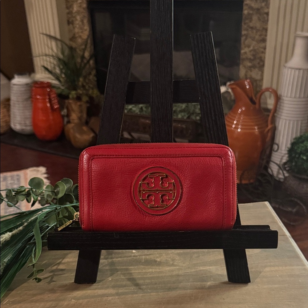 Tory Burch GHW Round Wallet Zipper Long Wallet Calfskin Leather Red/Orange